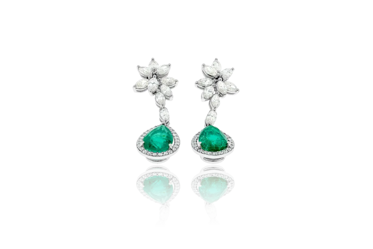Emerald And Diamond Earrings view 3