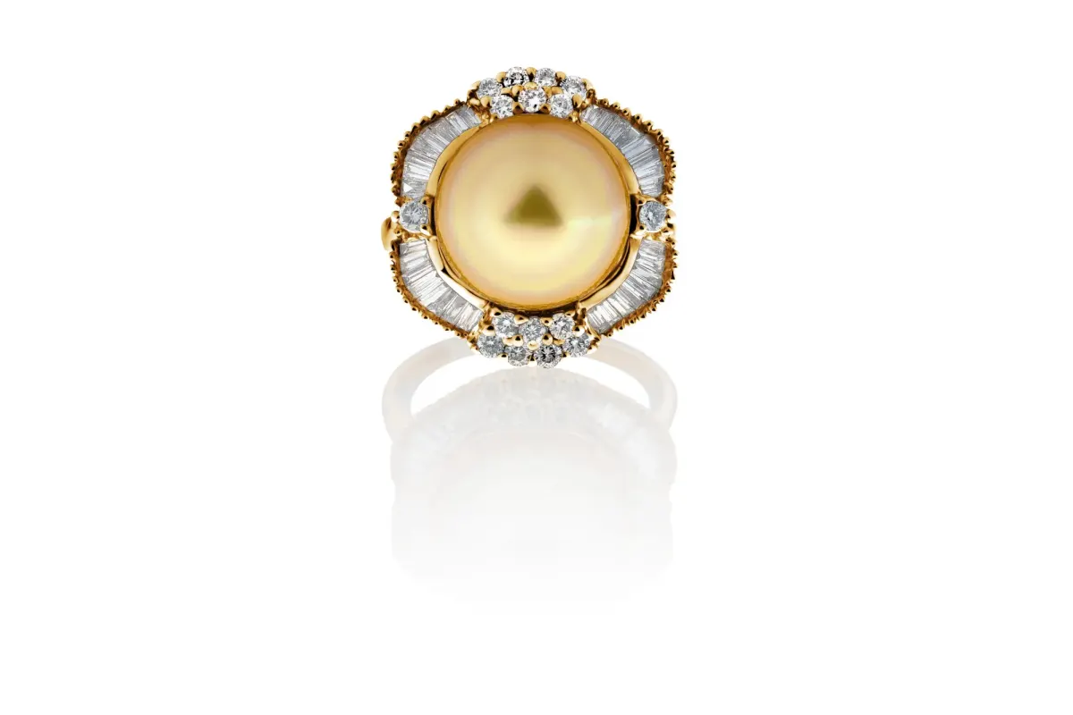 Pearl And Diamond Ring view 2